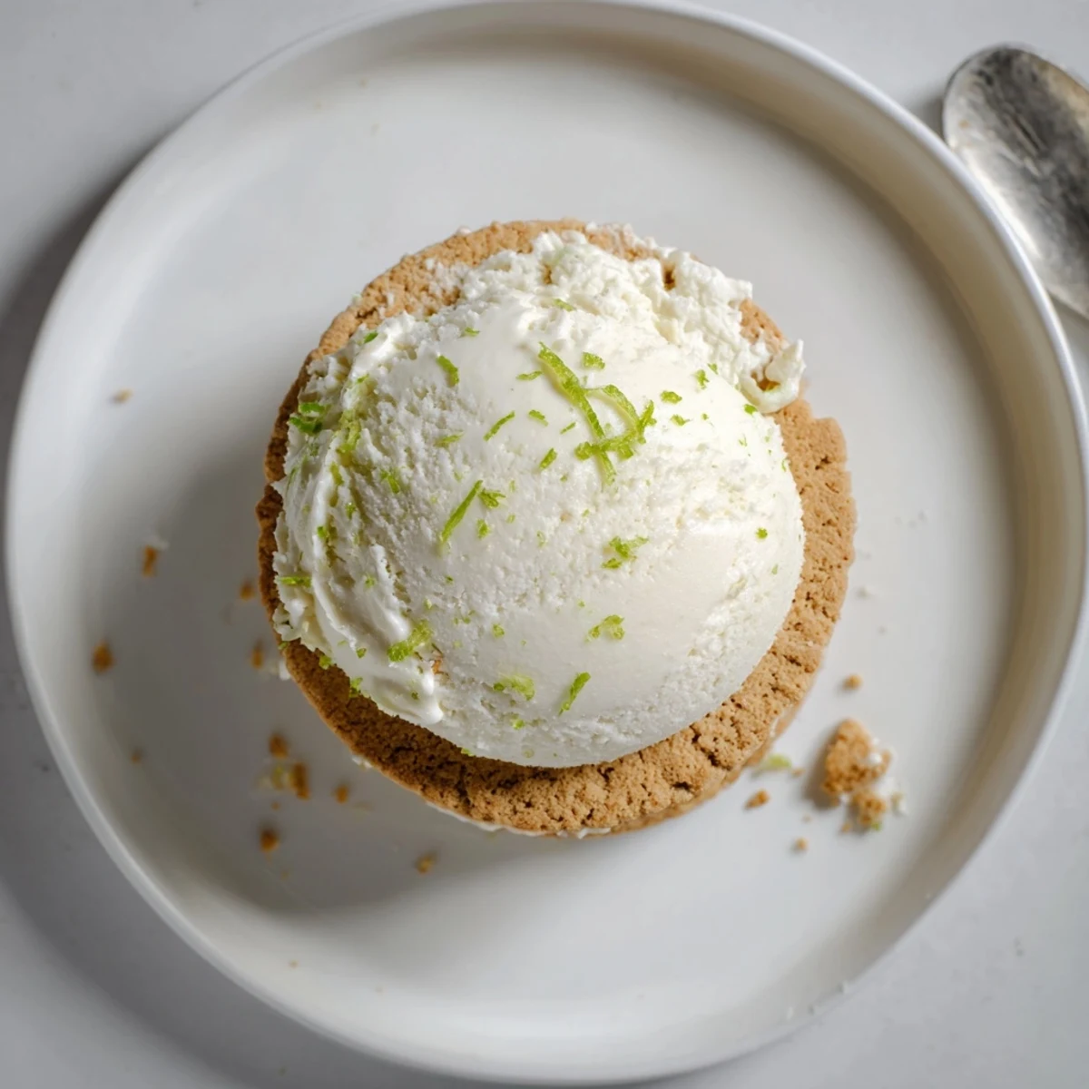 Key Lime Pie Ice Cream Sandwiches with bright lime filling and golden graham cookies